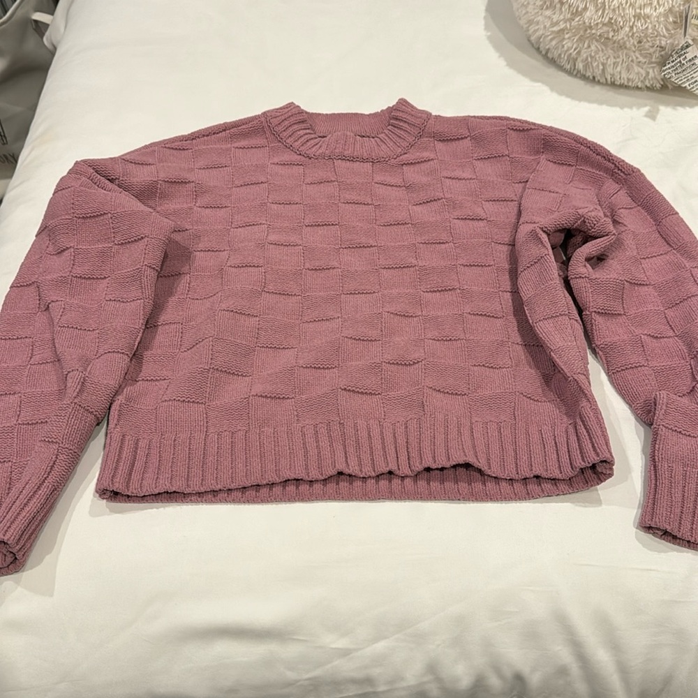 Abercrombie magenta sweater size small worn once